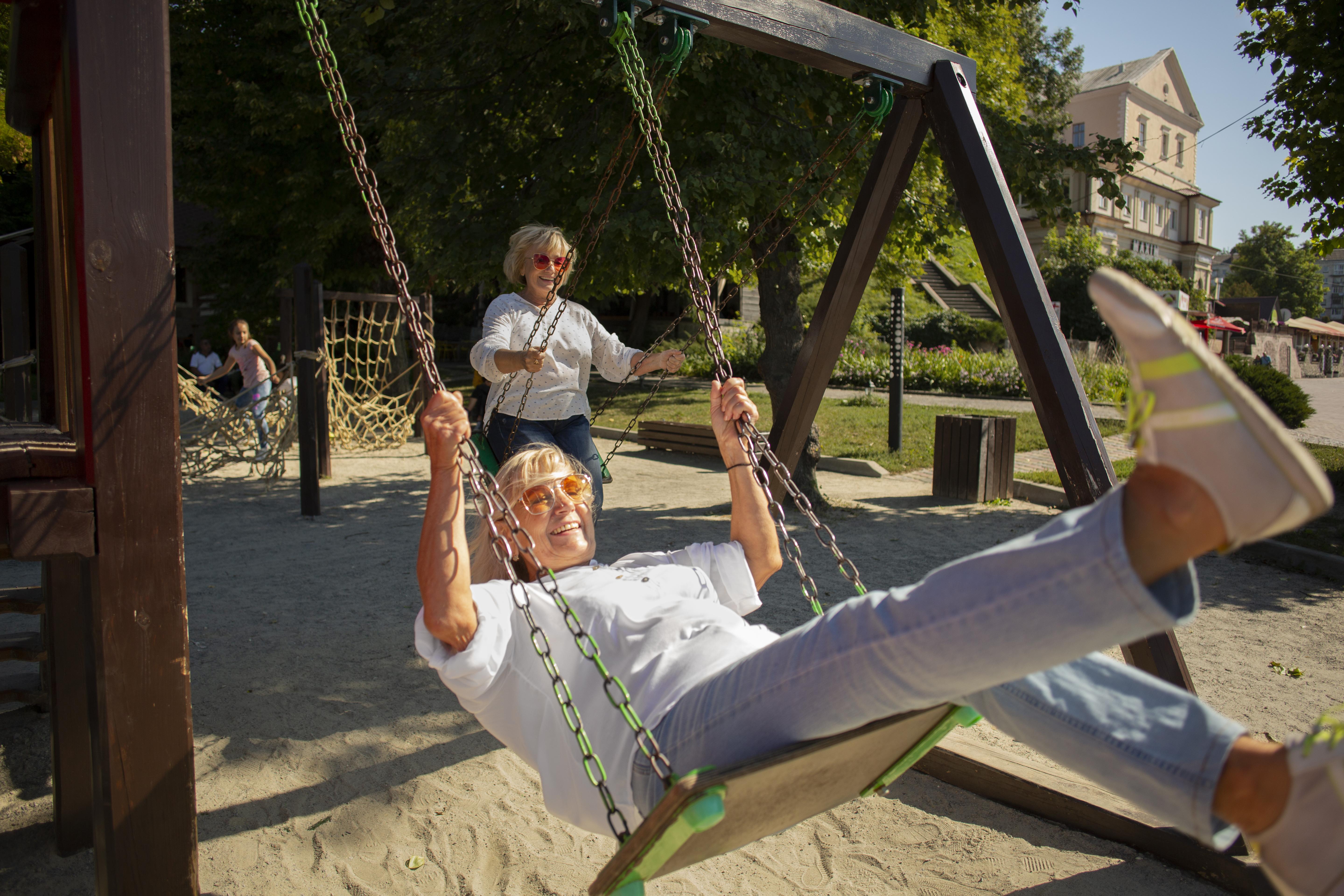 The Benefits of Outdoor Recreation Equipment for Seniors Park N Play